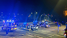 Trzy osoby w szpitalu po zderzeniu dwóch aut na skrzyżowaniu w Elblągu Trzy osoby w szpitalu po zderzeniu dwóch aut na skrzyżowaniu w Elblągu